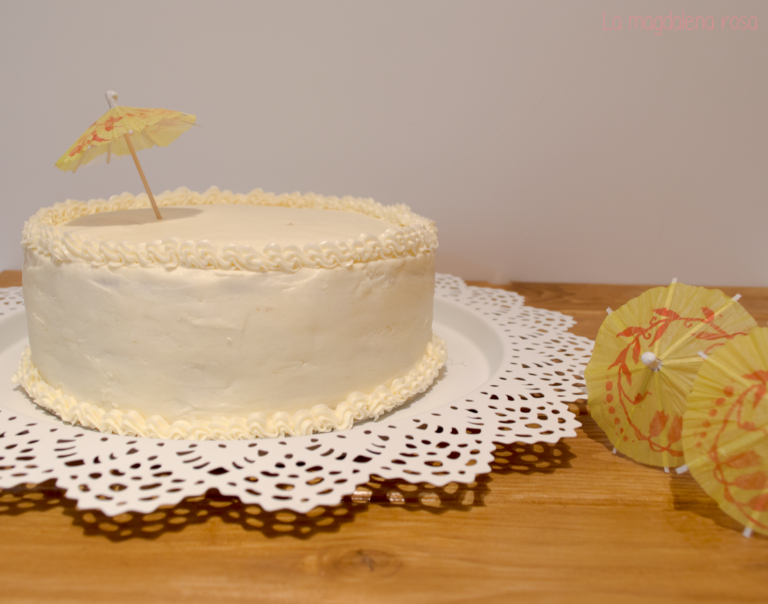 Tarta de piña colada